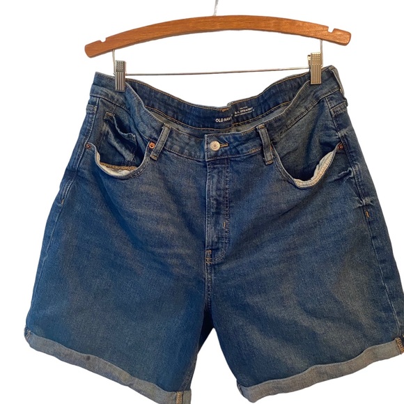 old navy shorts size 16 - Picture 2 of 4